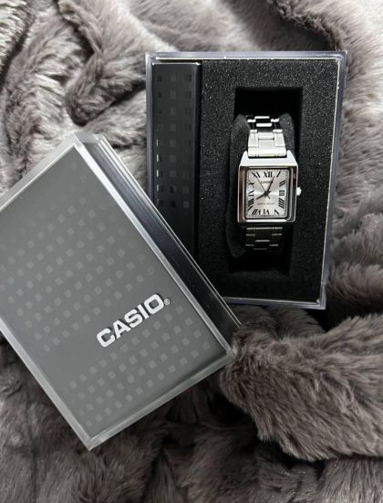 Часы Casio