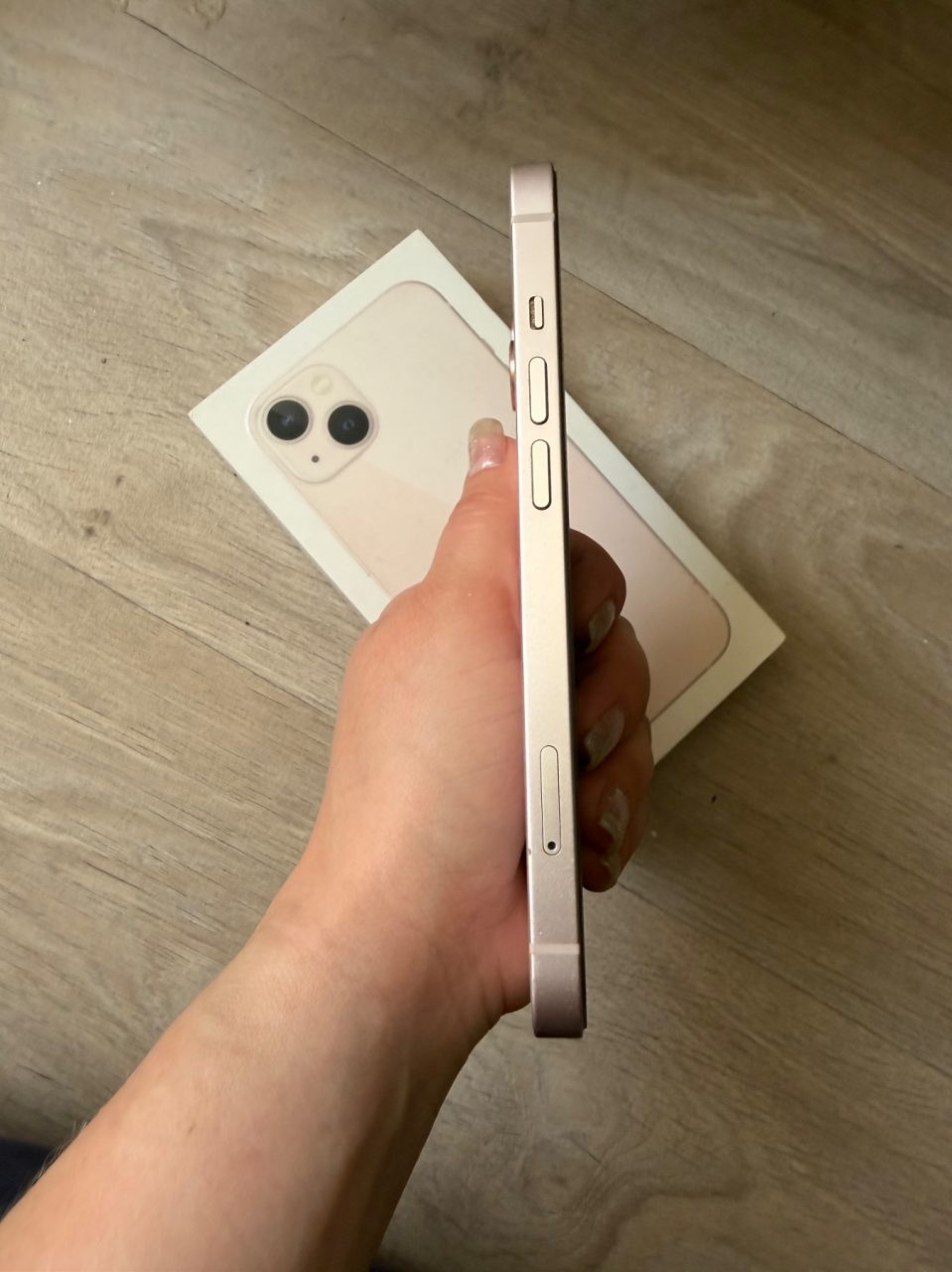 iPhone 13 256 гб розовый — 1/6