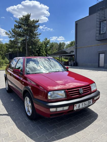 Продаётся volkswagen vento 1995 1.8 газ-бензин автомат