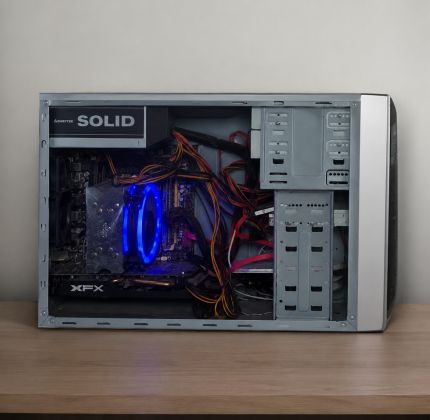 Продаю игровой компьютер в хорошем состоянии