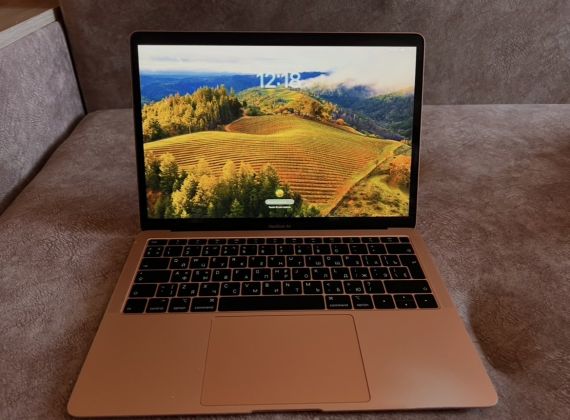 MacBook Air 13” 2018, i5/8GB/256GB, Rose Gold — 300$