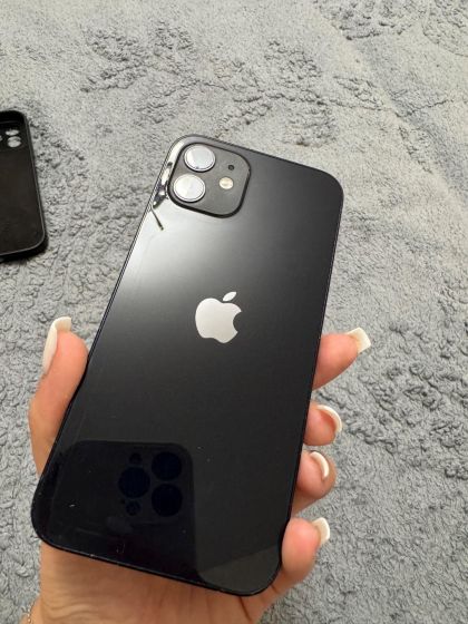 iPhone 12