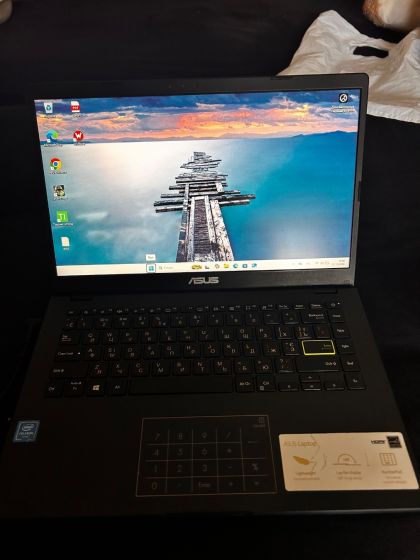 Ноутбук ASUS VivoBook E410MA