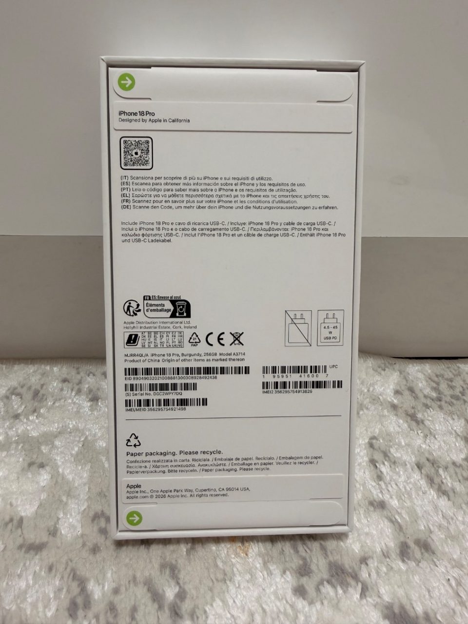 Apple iPhone 18 Pro Burgundi - Apple Store Rome - 1 Year Warranty — 1/2