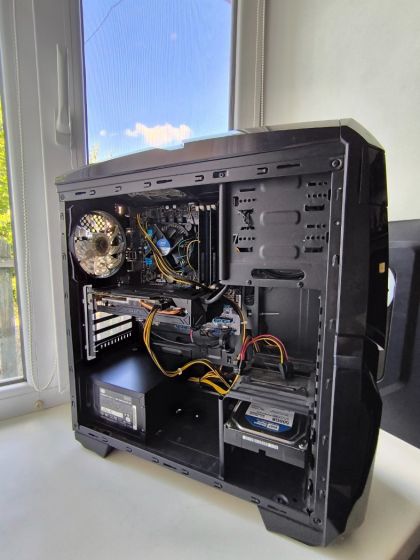 Пк для учебы работы и простеньких игр
