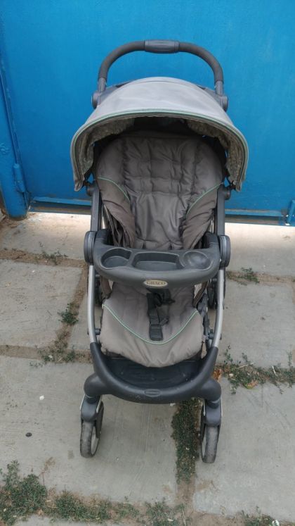 Коляска фирмы GRACO