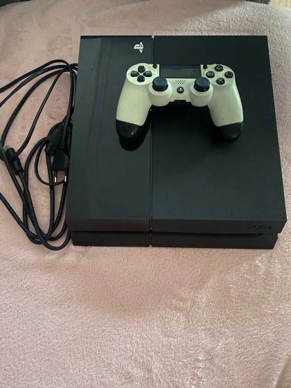 Продам Ps4