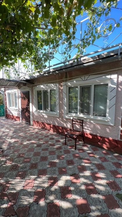Продаётся дом с ухоженным участком в селе Терновка, 24 сотки.