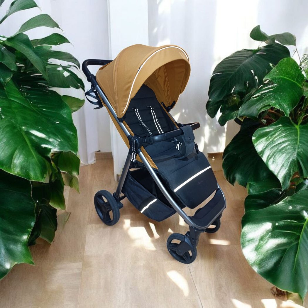 Продам прогулочную коляску Carrello Bravo Plus — 1/2