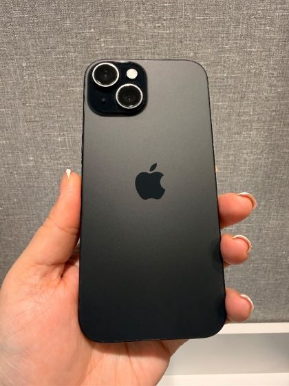iPhone 15 black 128GB
