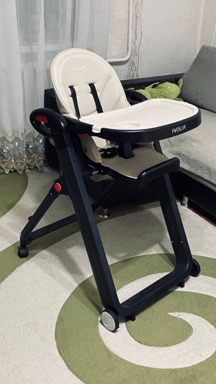 Стульчик для кормления IVOLIA B22