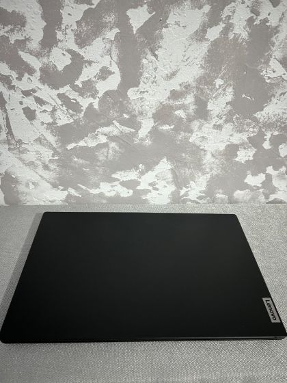 Продам ноутбук Lenovo б/у торг уместен