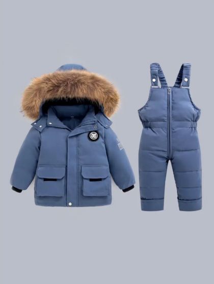 Продам новый зимний комбинезон!