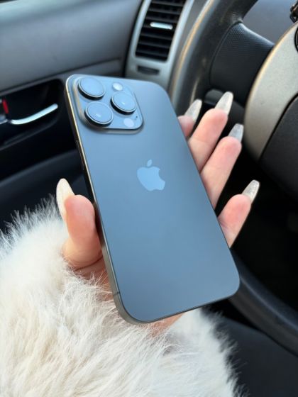 iPhone 15 Pro 256 gb