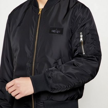 Продам бомбер alpha industries оригинал ма-1