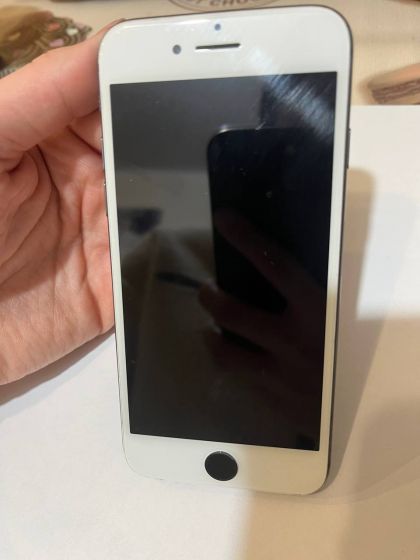 iPhone 8