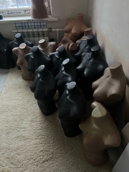 Продам манекены, женский торс