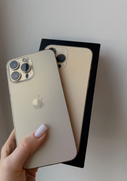 Продам iPhone 13 Pro Max