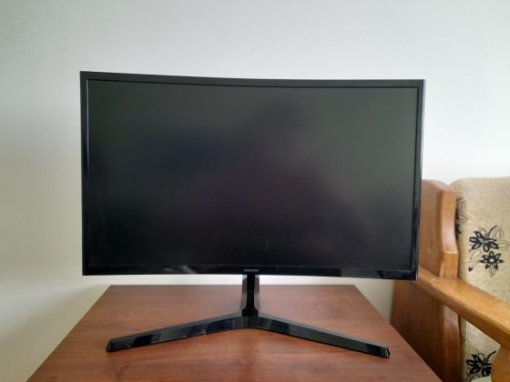Samsung S24C366EAI тип матрицы VA, разрешение экрана 1920*1080