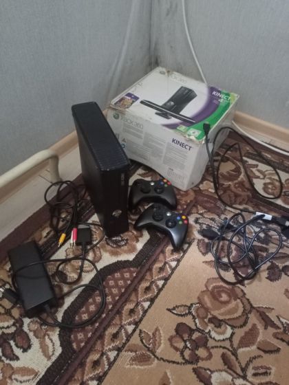 Продам XBOX 360